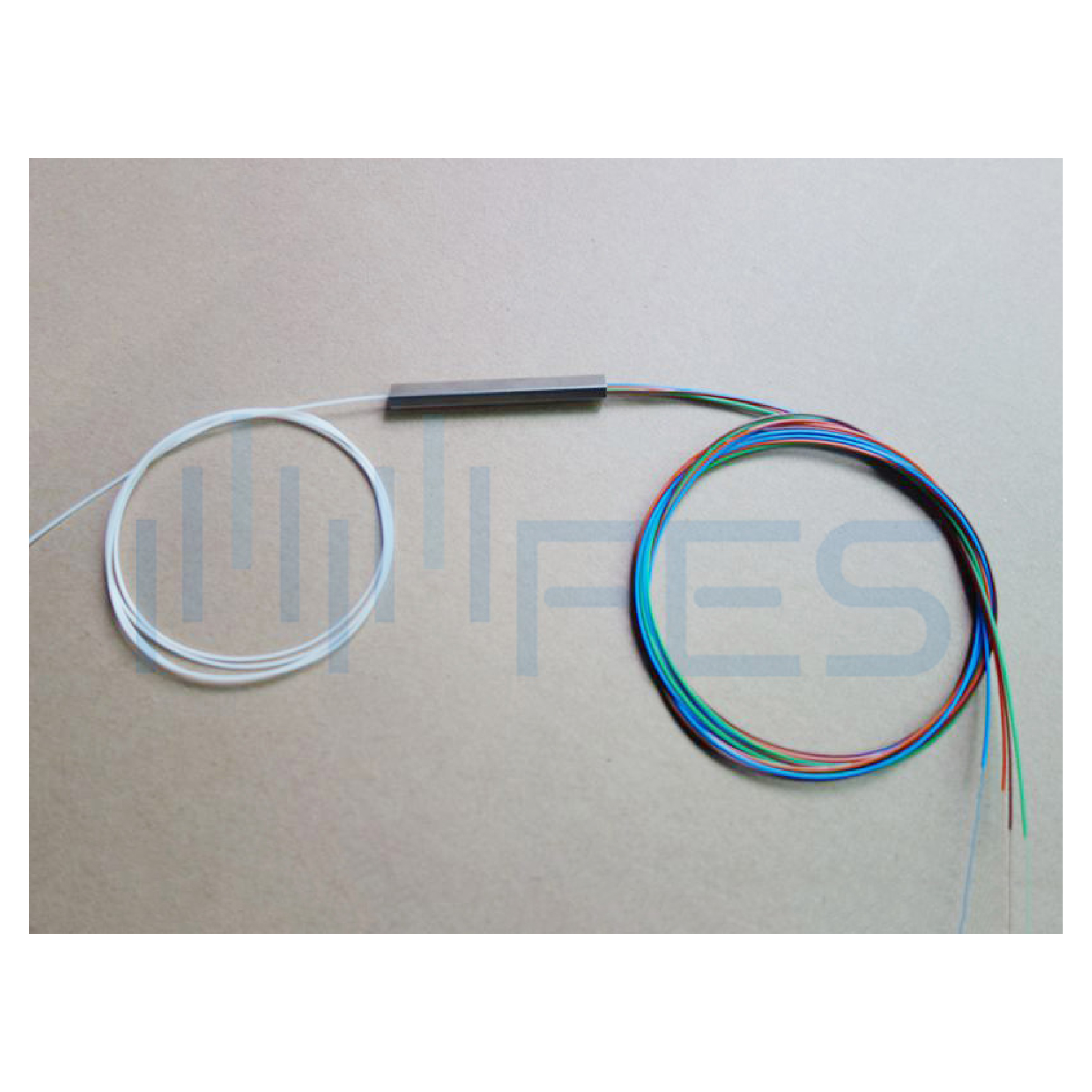 Lszh Cover 1x4 2x4 G652D Fiber Optic Splitter With 0.3m Cable Length