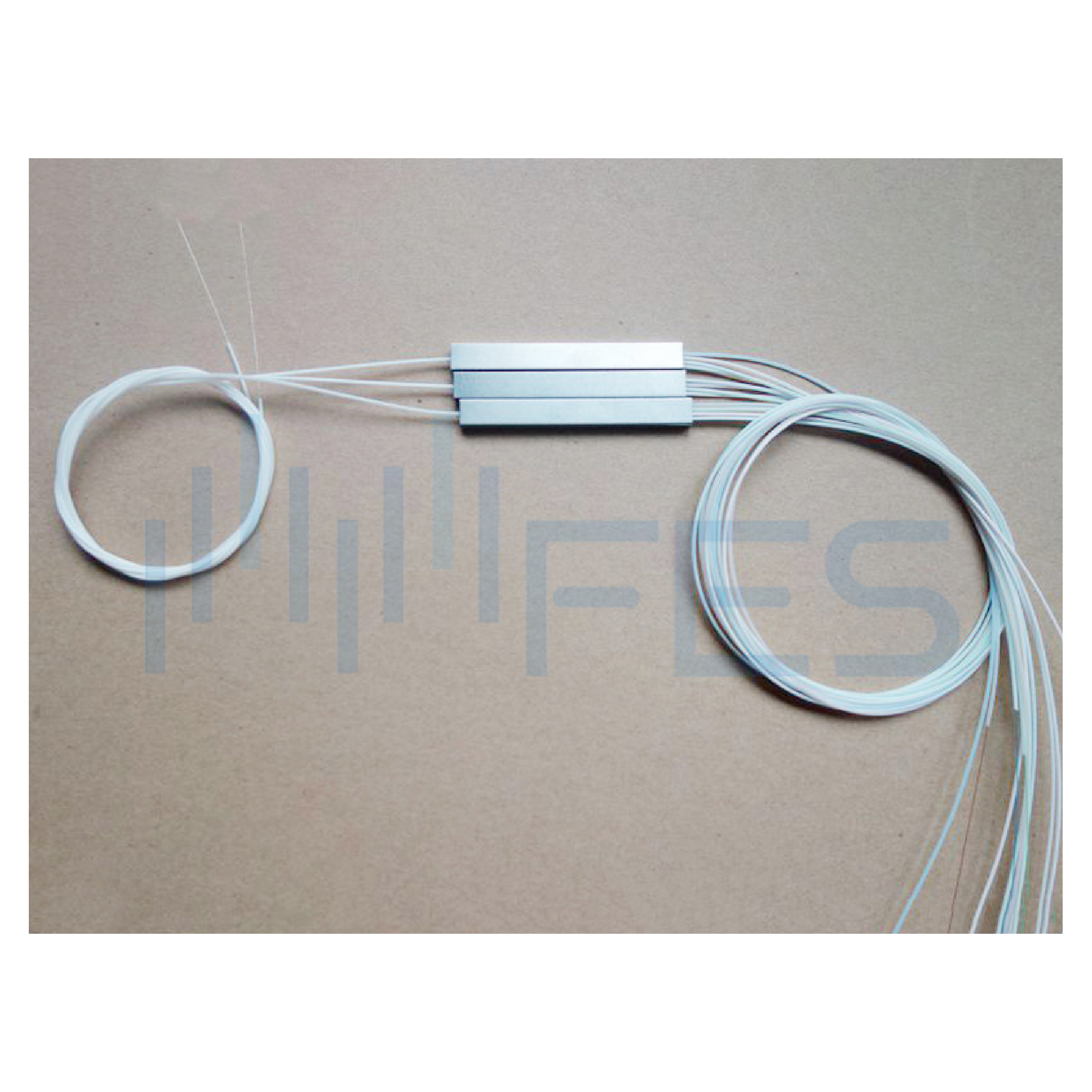 Lszh Cover 1x4 2x4 G652D Fiber Optic Splitter With 0.3m Cable Length - Image 2