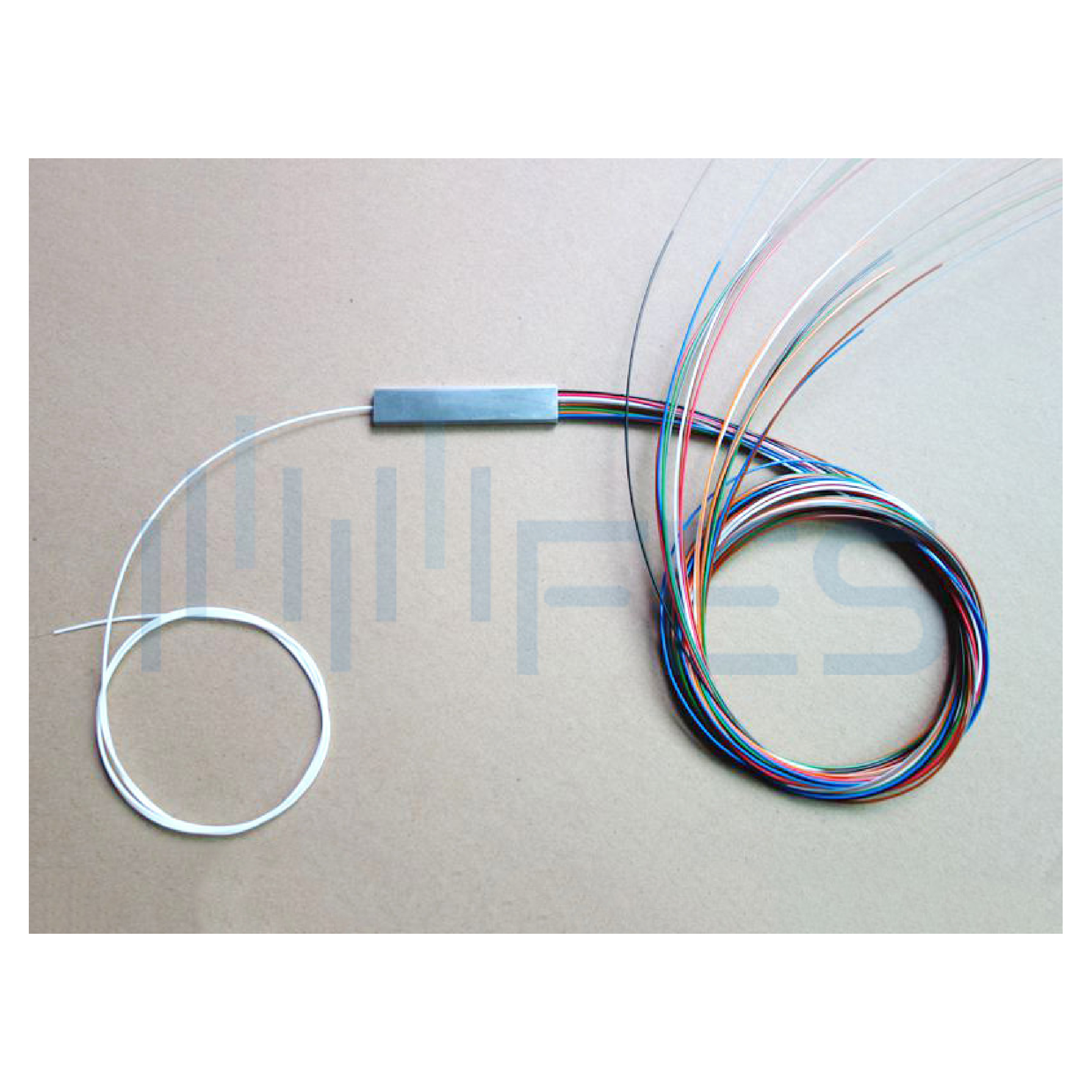 Mini Tube Blockless Type Fiber Optic PLC Splitter 1x16 2x16 0.9mm Pigtail diameter